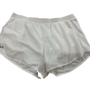 Under armour white fly by short xxl